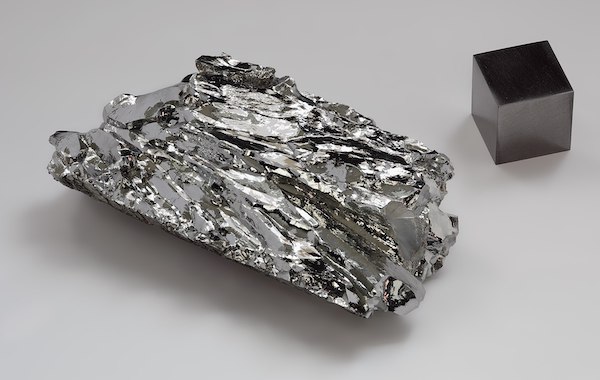 Molybdenum metal